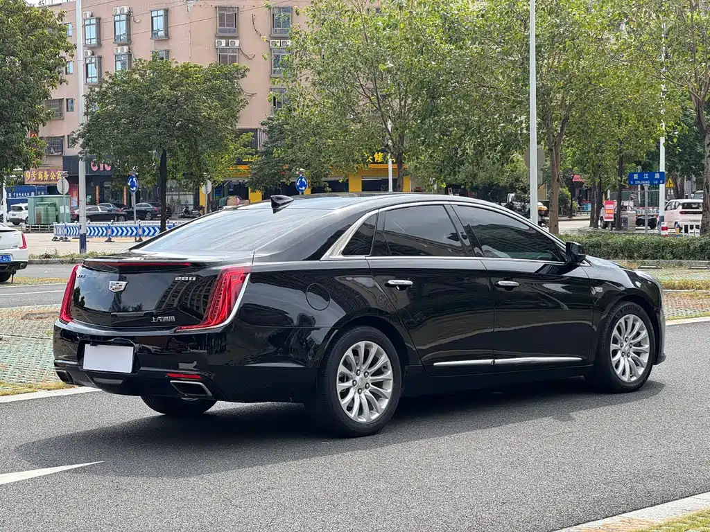 CADILLAC XTS 2018