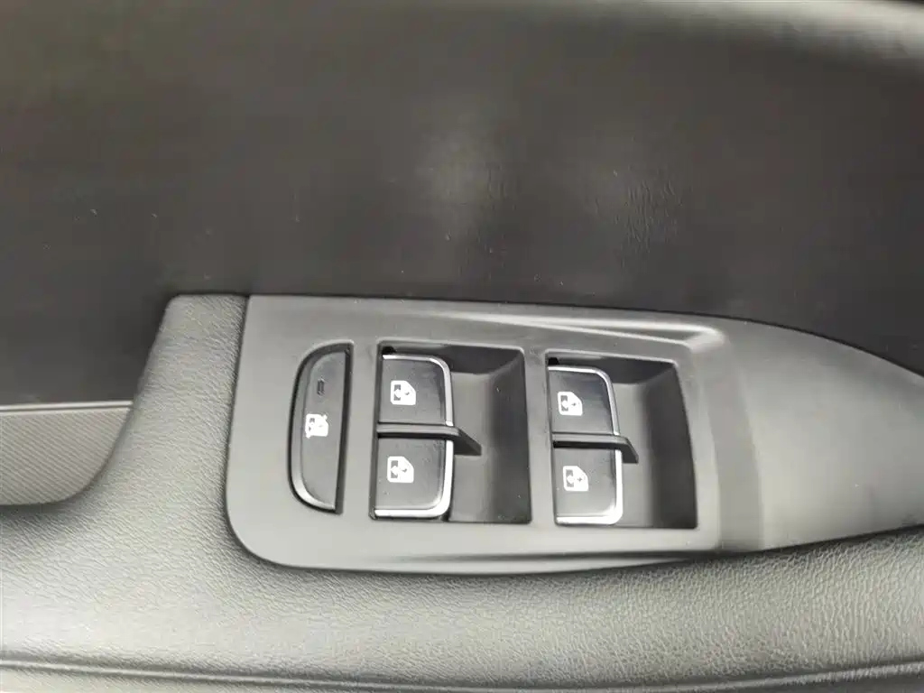 HONGQI H5 2022
