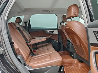 AUDI Q7  2018 YEAR 40 TFSI COMFORT 2018