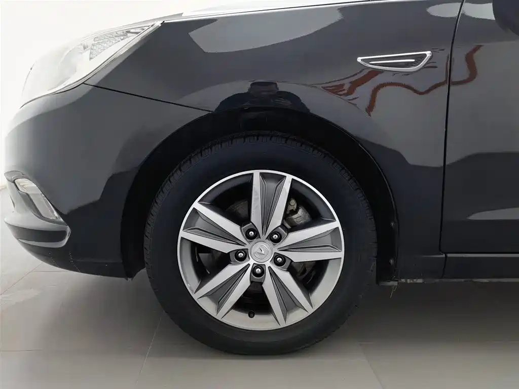 CHANGAN EADO 2014