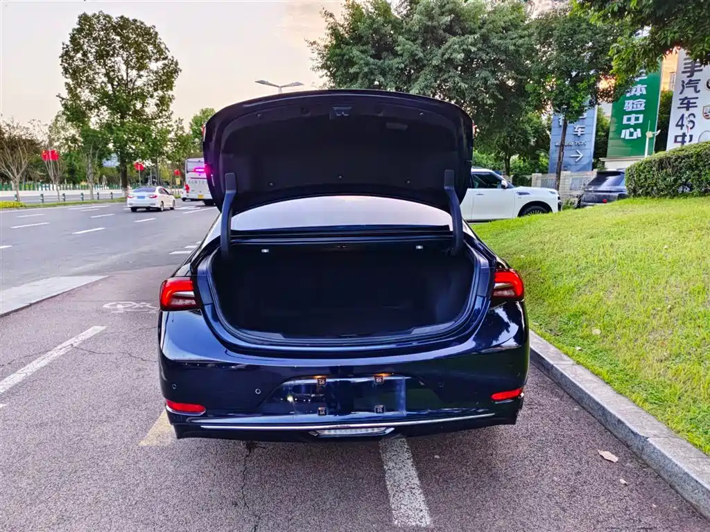 BUICK LACROSSE 2022