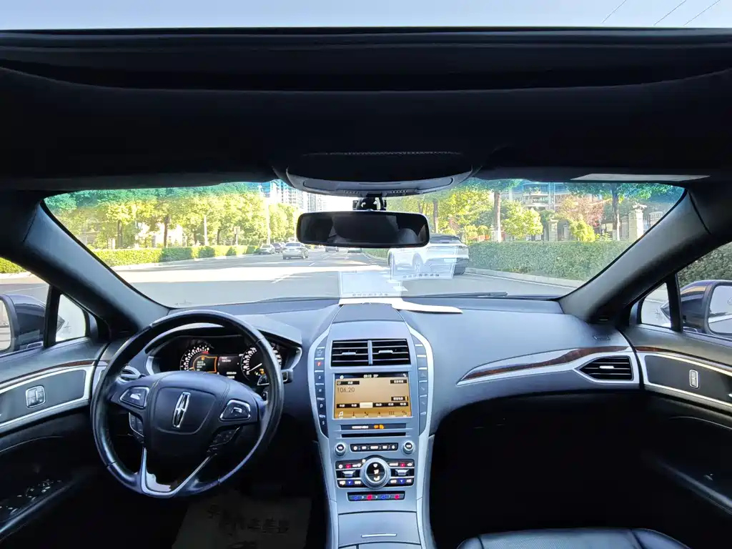 LINCOLN MKZ 2018