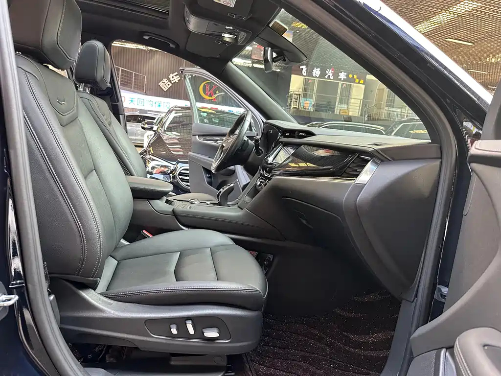 CADILLAC XT6 2022