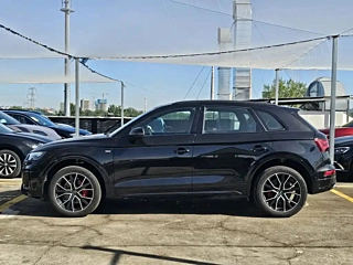 AUDI Q5L  2025