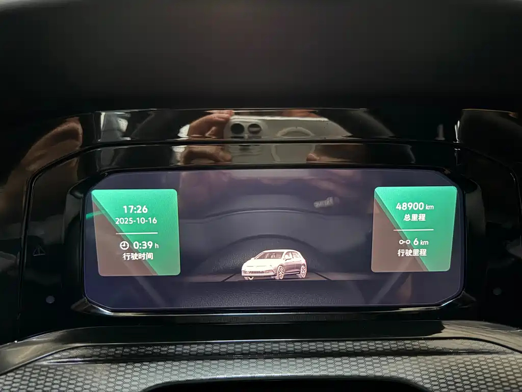 VOLKSWAGEN GOLF GTI 2023