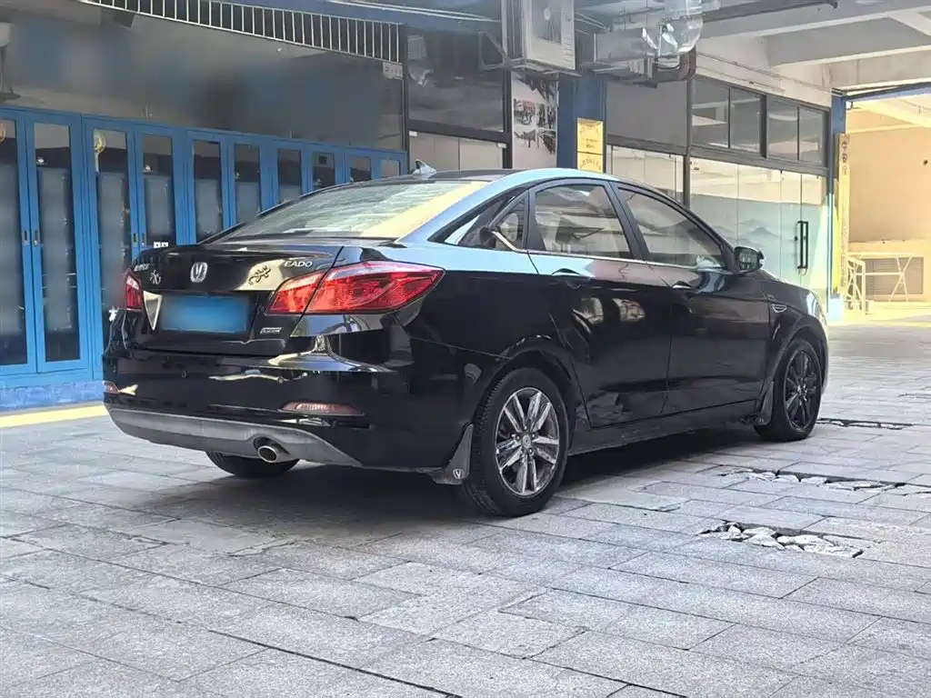CHANGAN EADO 2016