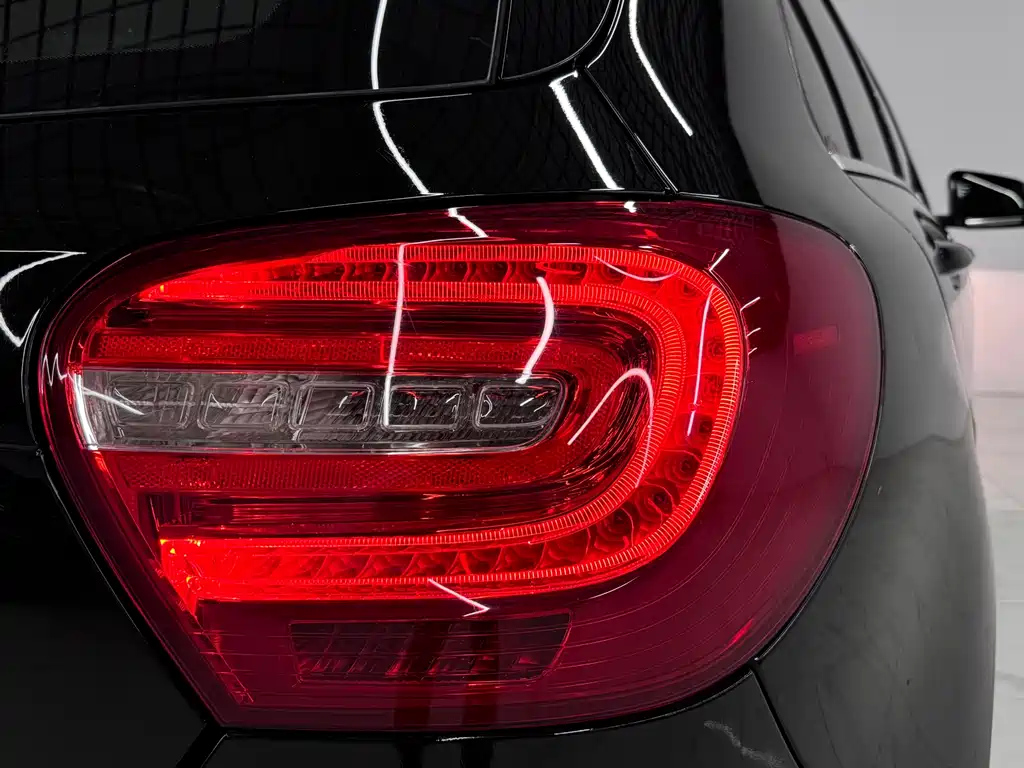 MERCEDES BENZ A-CLASS IMPORT 2015