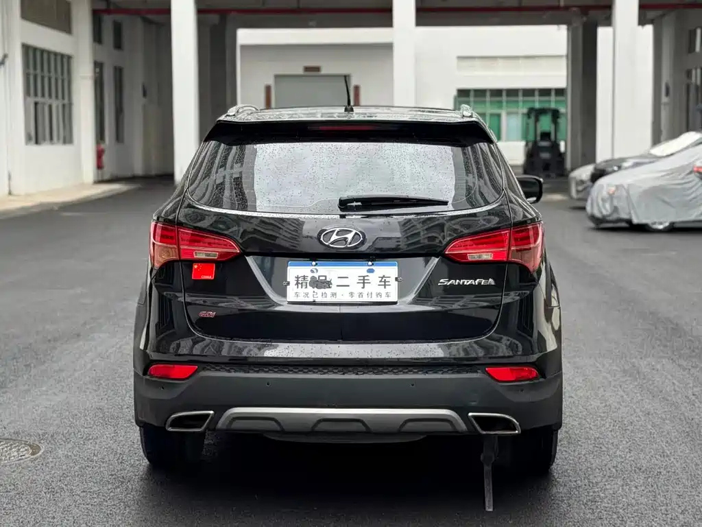 HYUNDAI SANTAFE 2013