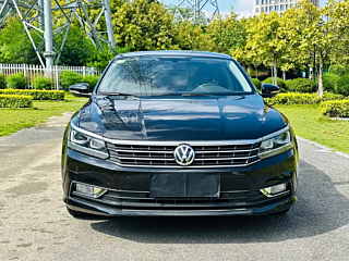 VOLKSWAGEN PASSAT 2018