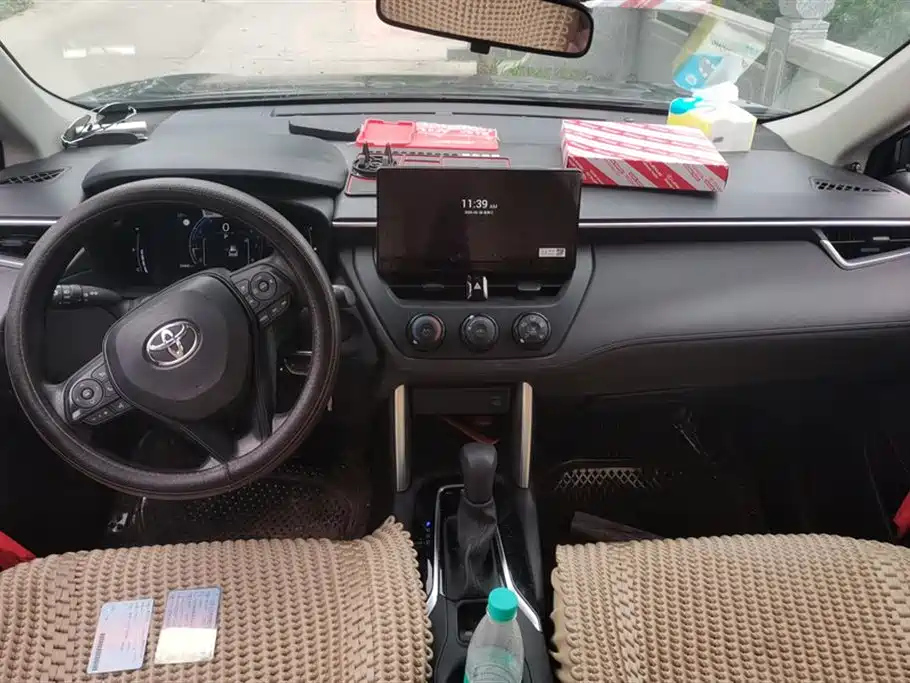 TOYOTA COROLLA CROSS 2023