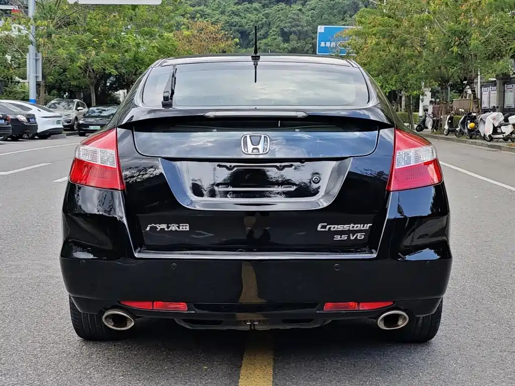 HONDA CROSSTOUR 2011
