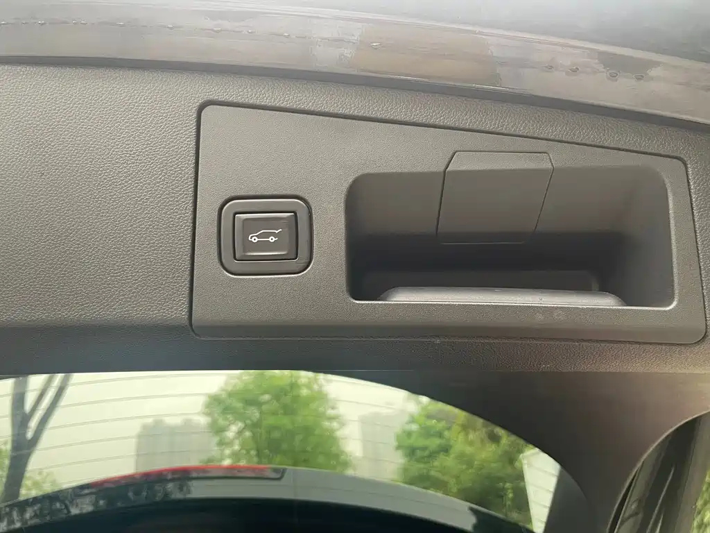 CADILLAC XT4 2021
