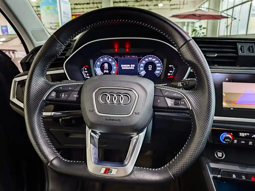 AUDI Q3 SPORTBACK 2021