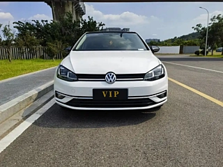 VOLKSWAGEN GOLF  2019
