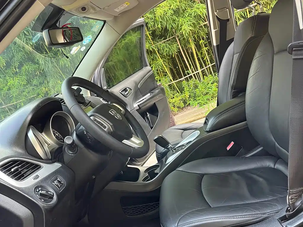 DODGE JCUV 2013