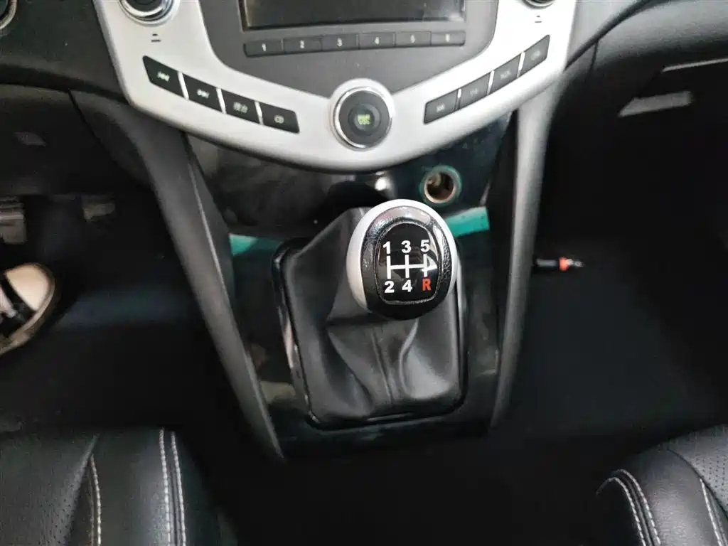 BYD S6 2014