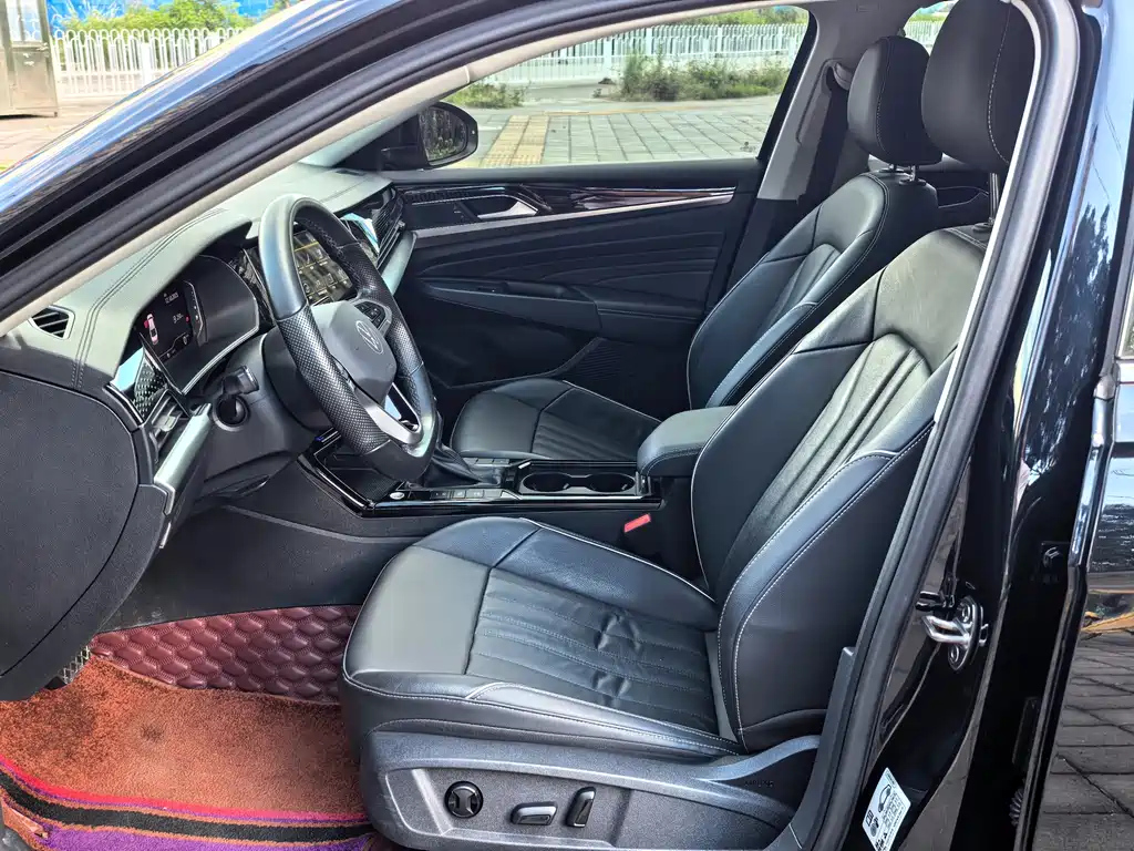 VOLKSWAGEN PASSAT 2021