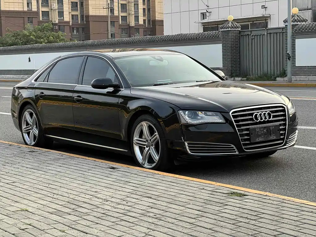 AUDI A8 2014