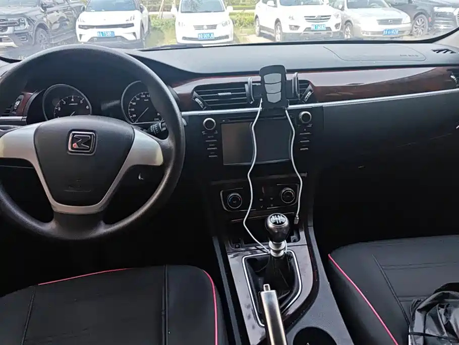 ZOTYE T600 2015