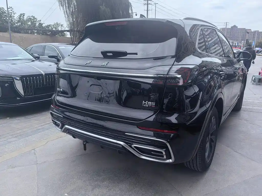 HONGQI HS5 2025
