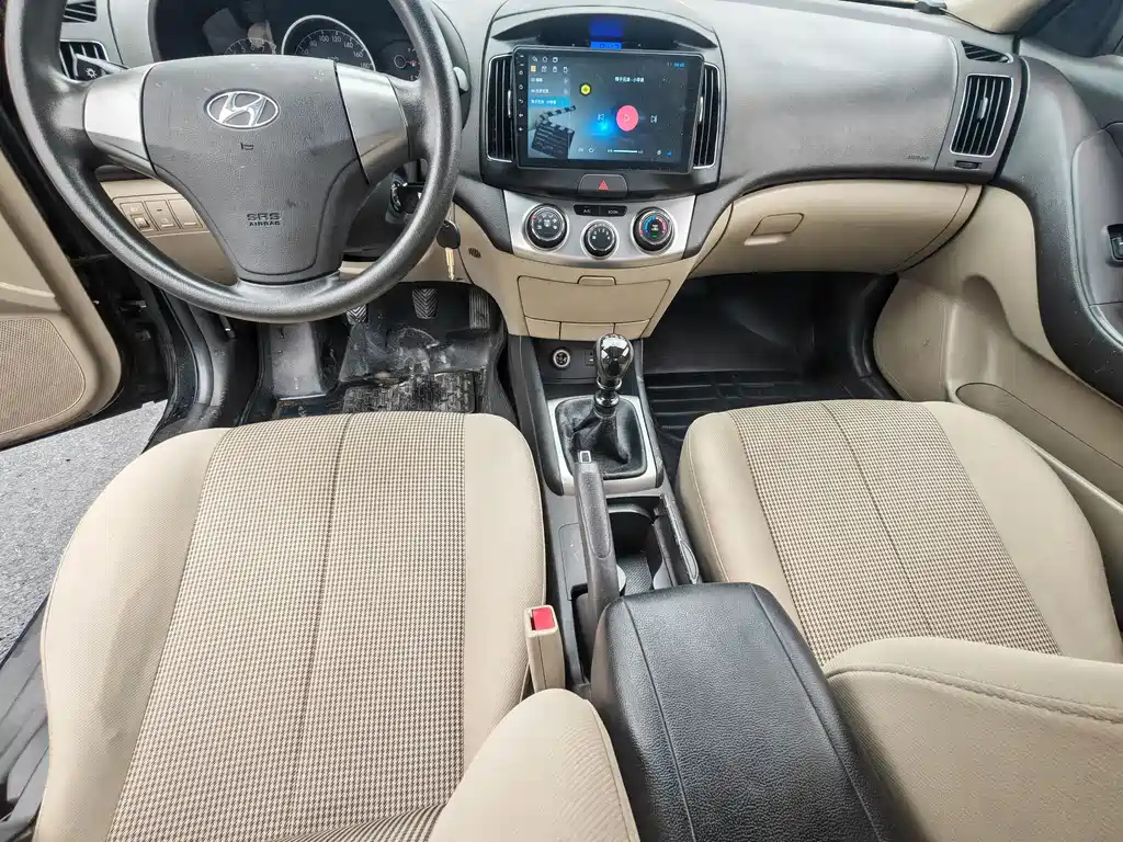 HYUNDAI CELESTA 2011