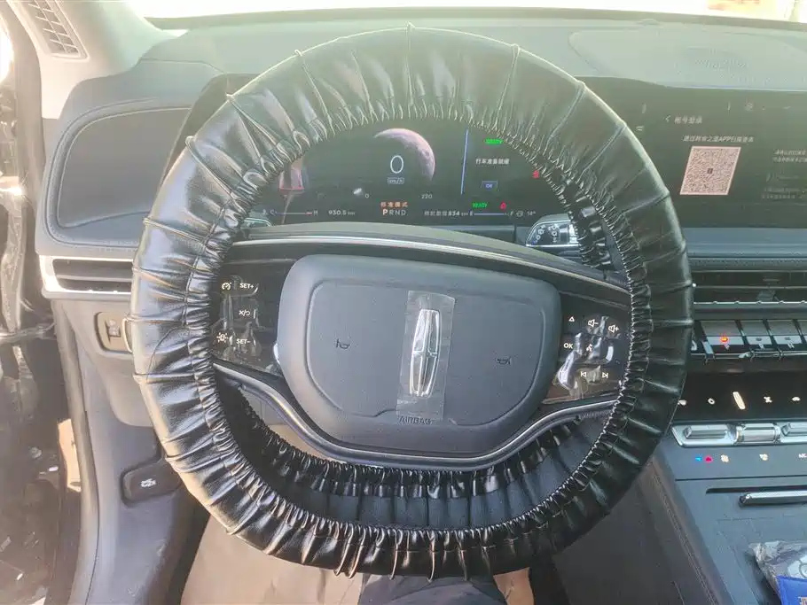 LINCOLN ADVENTURER 2025