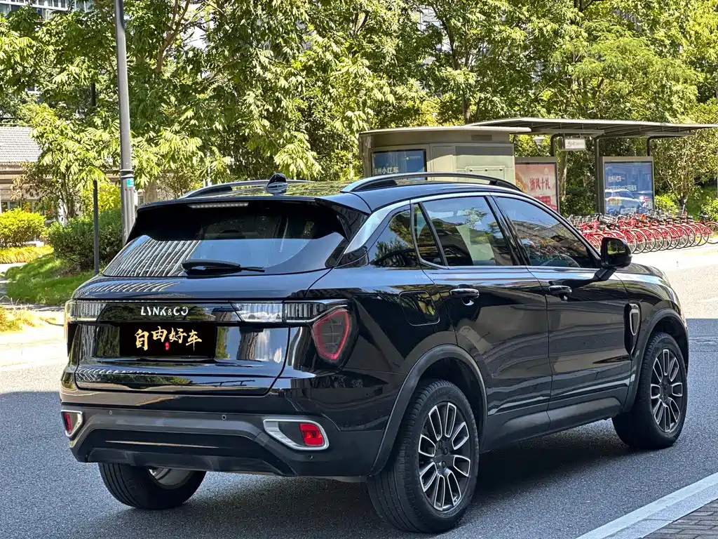 LYNK&CO 01 2020