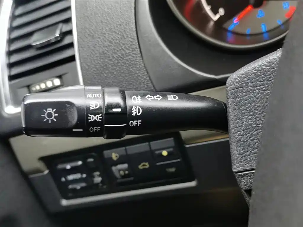 GEELY AUTO GX7 2015