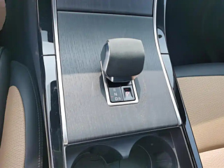 LAND ROVER RANGE ROVER VESSEL 2024 YEAR BENCHMARK EDITION 2024