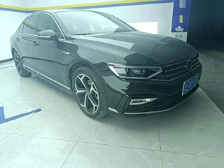 VOLKSWAGEN MAGOTAN 2023