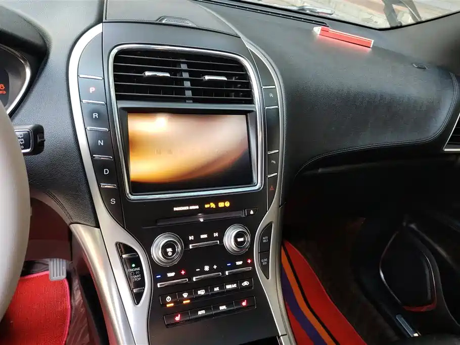 LINCOLN NAVIGATOR IMPORT 2019