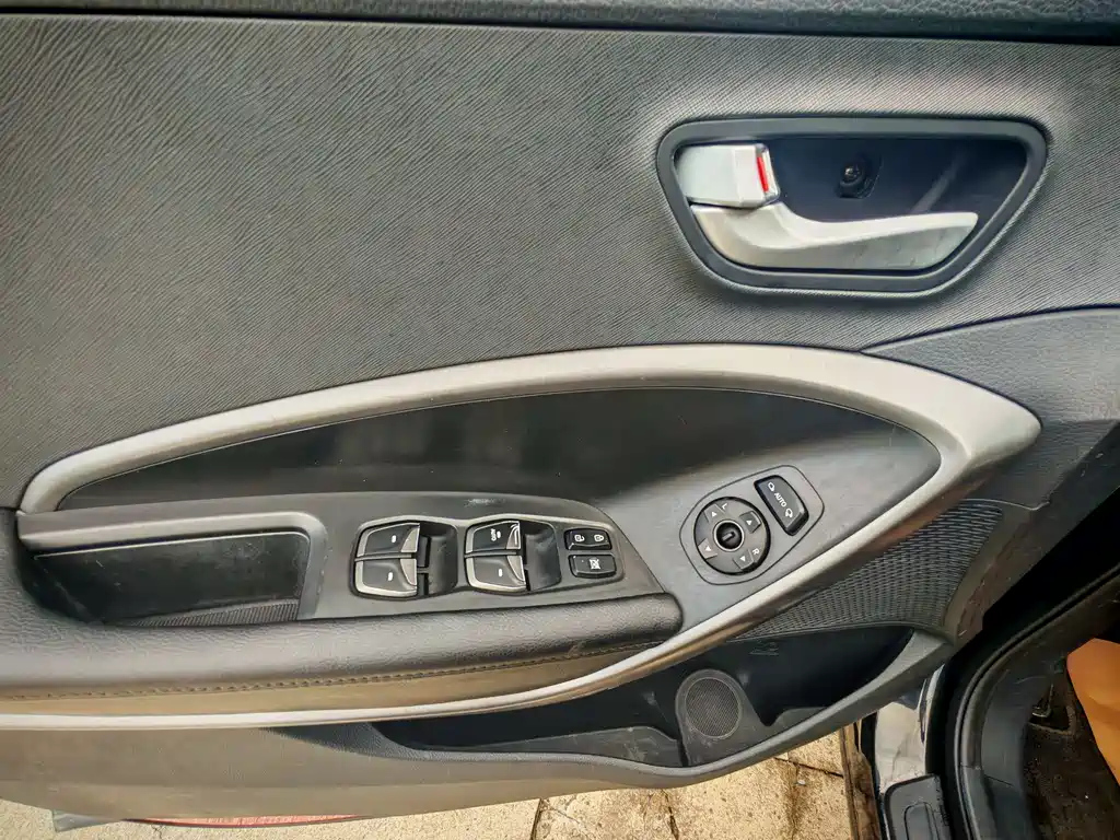 HYUNDAI SANTAFE 2013