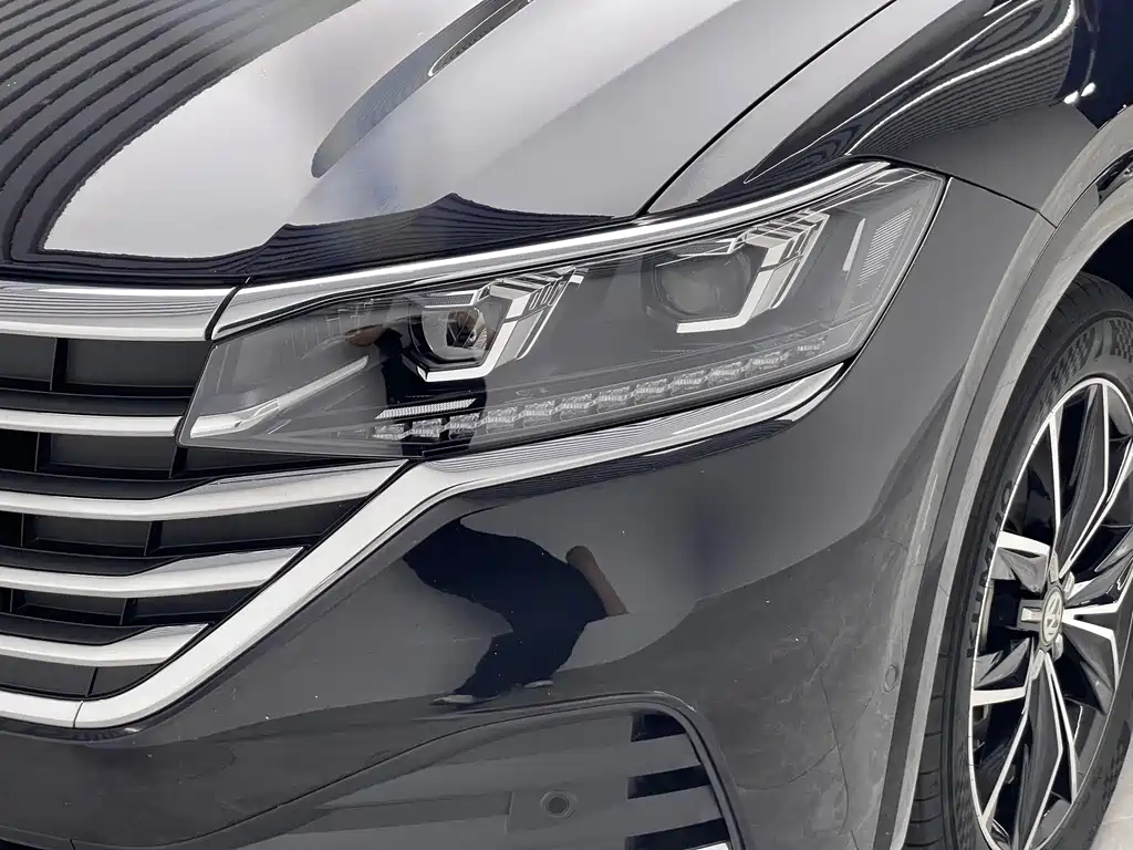 VOLKSWAGEN VILORAN 2020