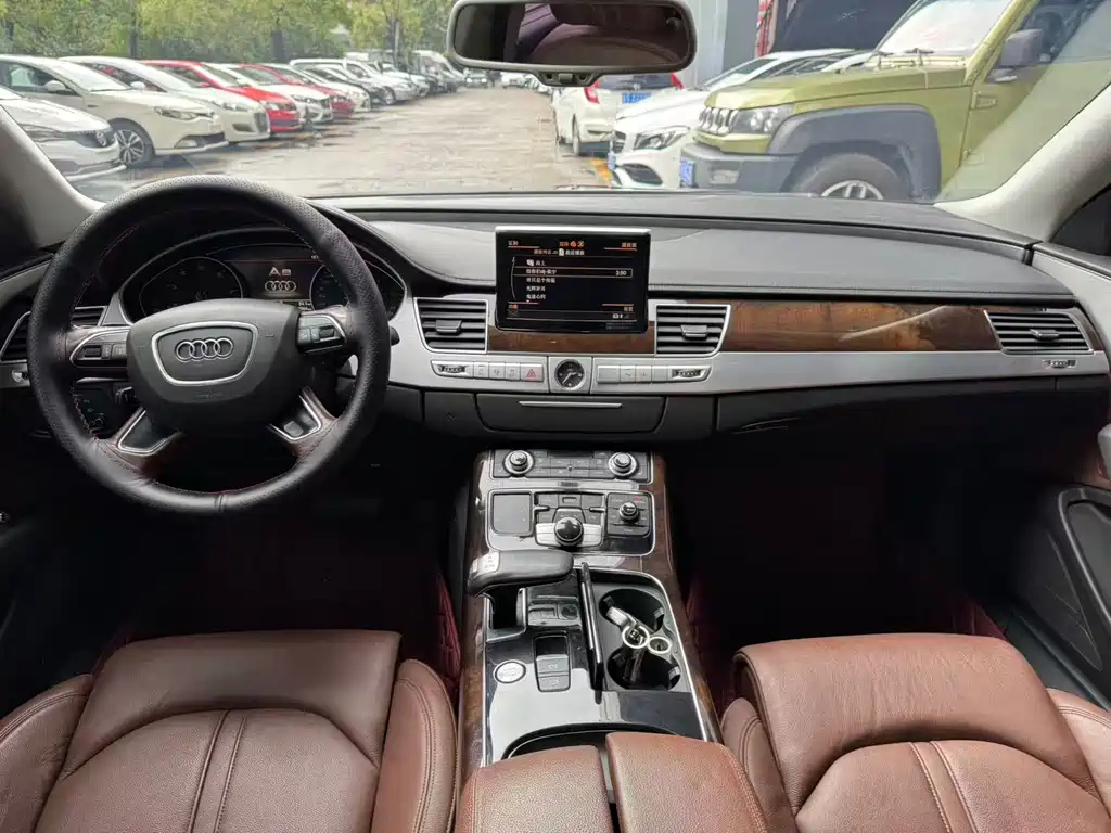 AUDI A8 2014