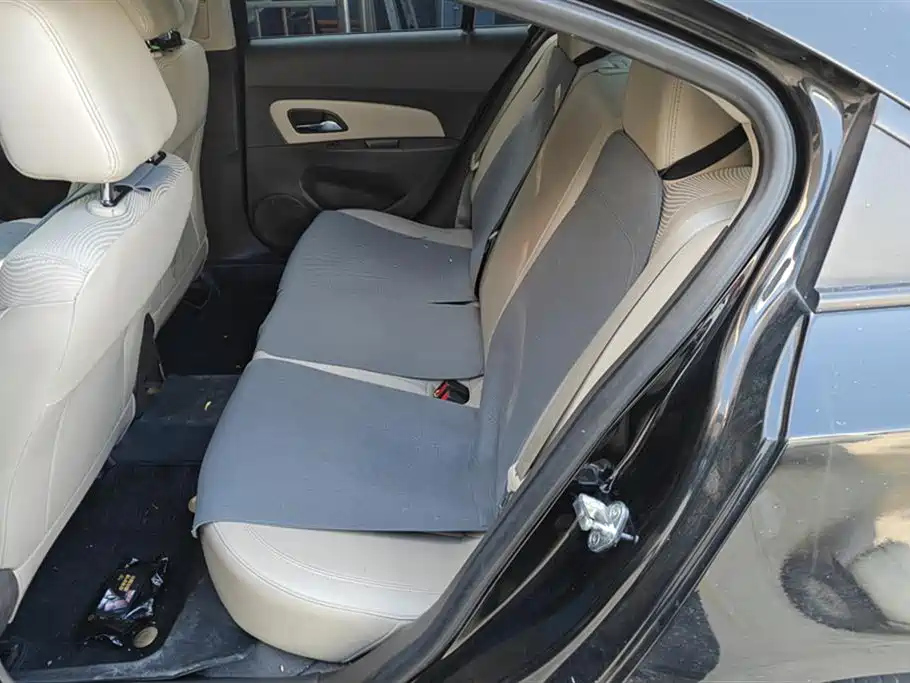 CHEVROLET CRUZE 2015
