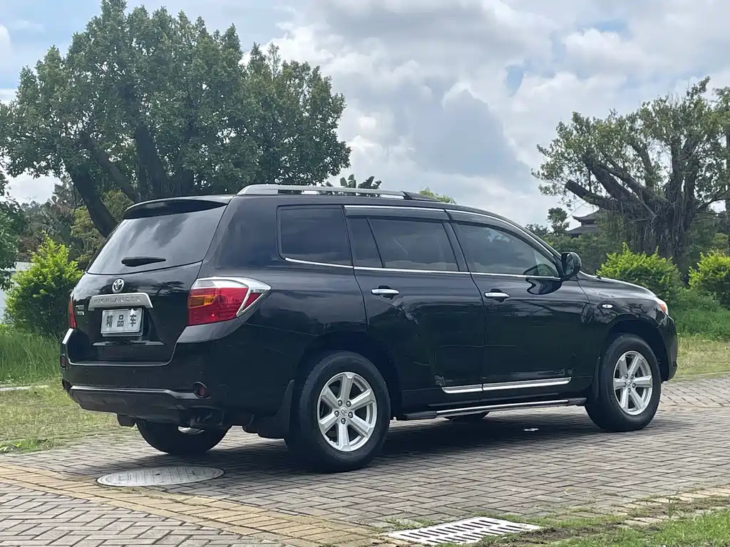 TOYOTA HIGHLANDER 2012