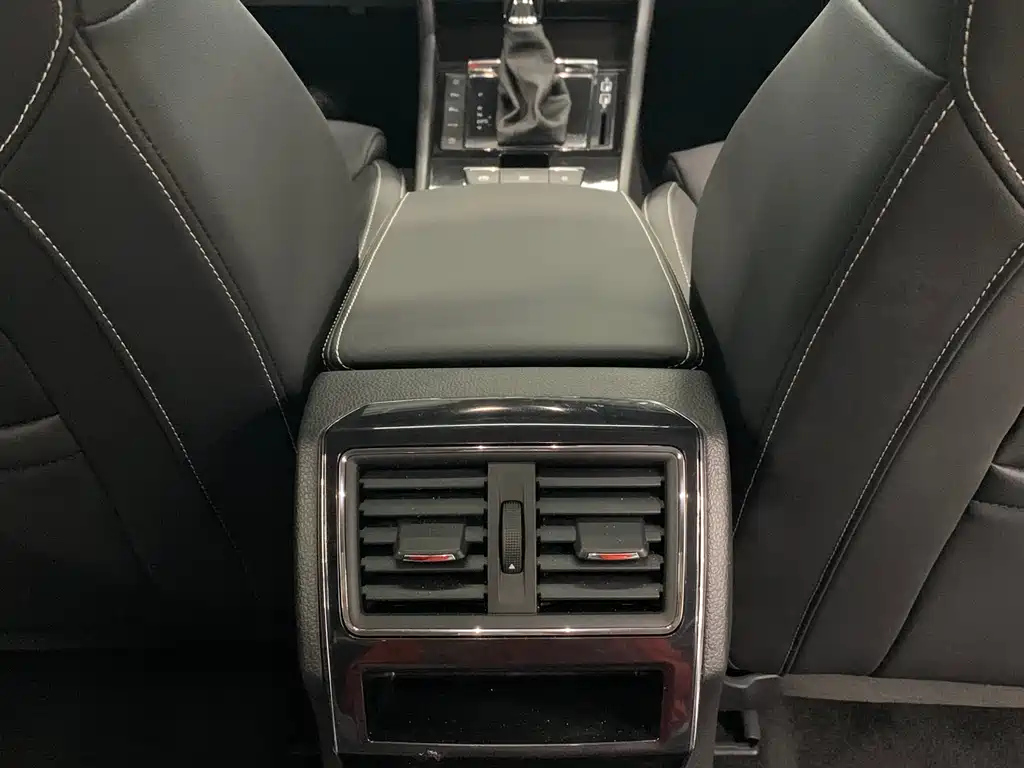 SKODA SUPERB 2025