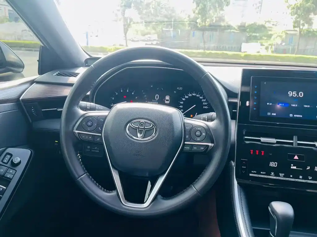 TOYOTA AVALON 2023
