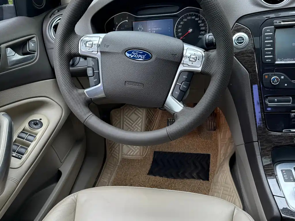 FORD MONDEO - WINNER 2012