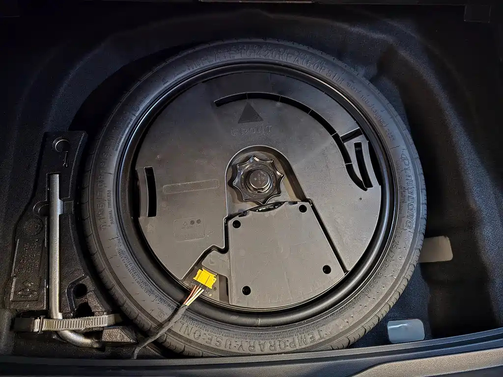 VOLKSWAGEN GOLF GTI 2023