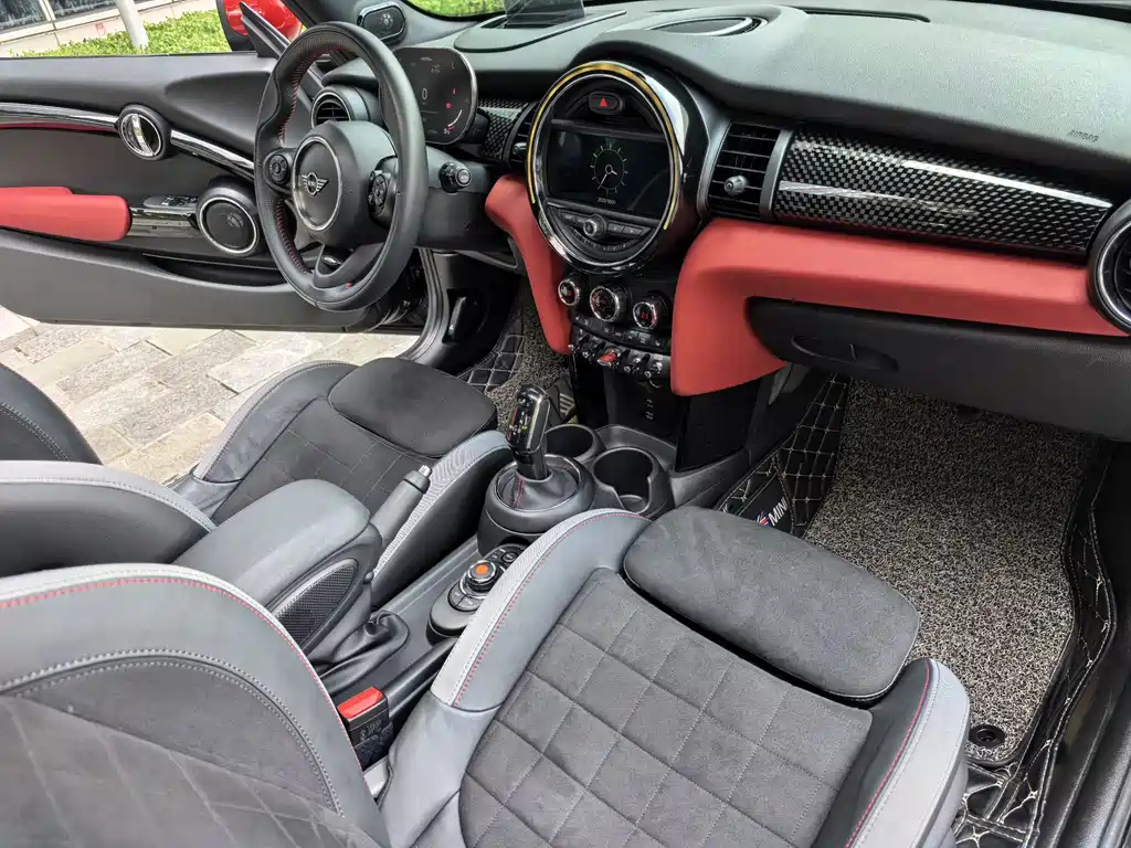 MINI JCW 2020