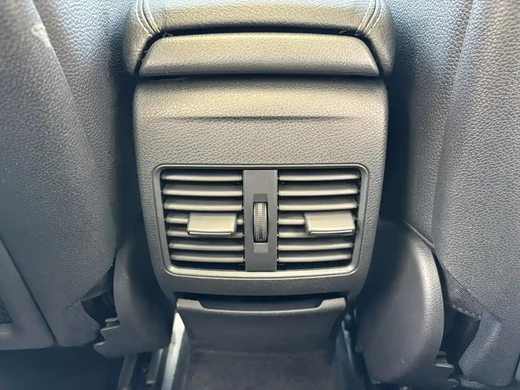 MERCEDES BENZ GLA 2016