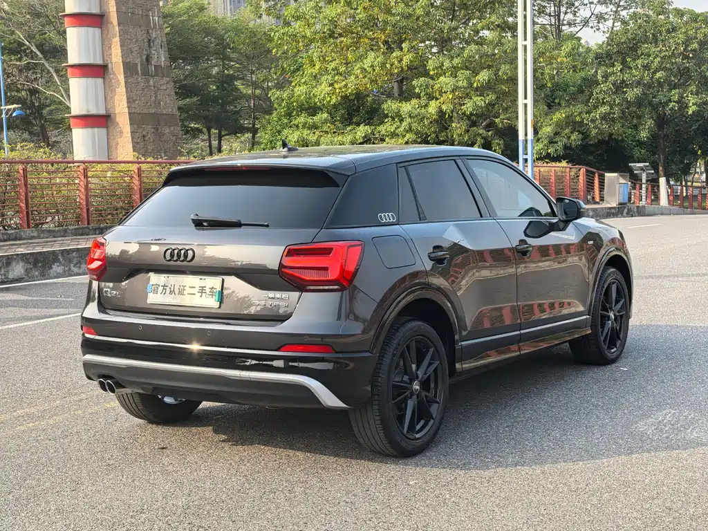 AUDI Q2L 2020