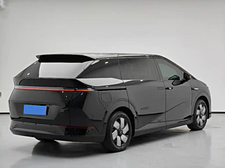 XPENG MOTORS X9  2024 YEAR 610 RANGE PRO 2024