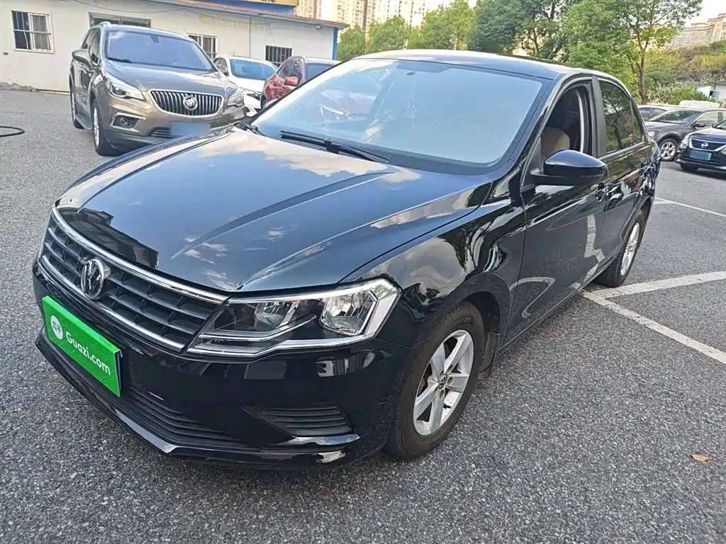 VOLKSWAGEN JETTA 2017