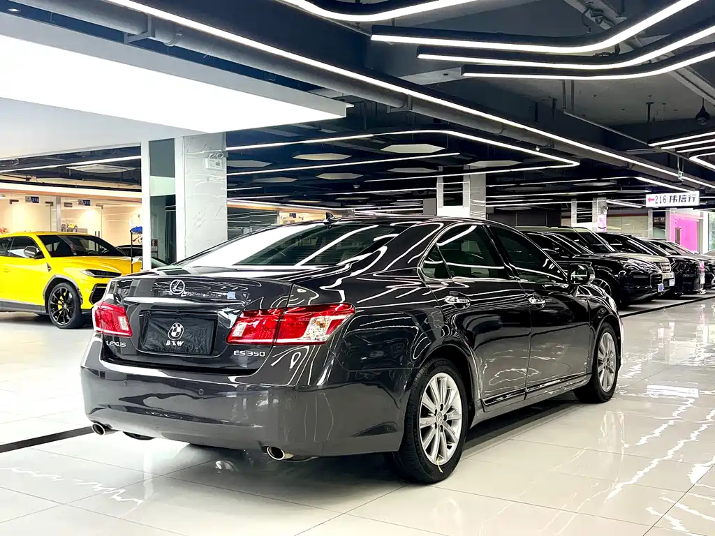 LEXUS ES 2010