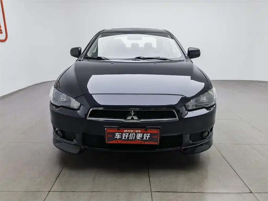 MITSUBISHI LANCER EX 2014