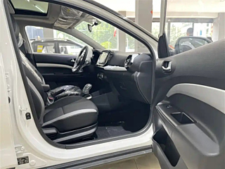 KIA VENUE  2021 YEAR 1.4L CVT YEAR 2021