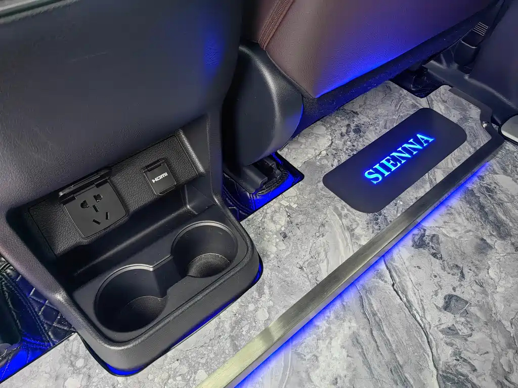 TOYOTA SIENNA SIENNA 2021