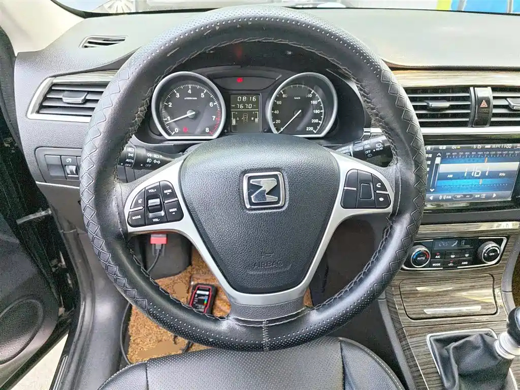 ZOTYE T600 2015